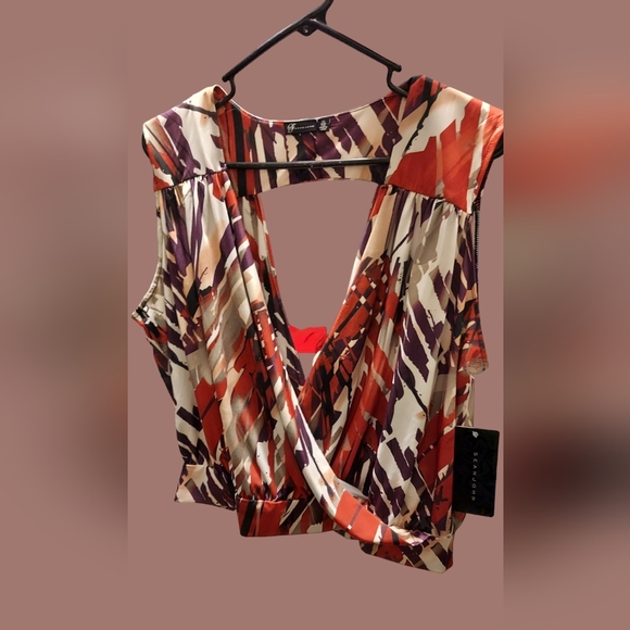 Clothes - Picture 2 of 2